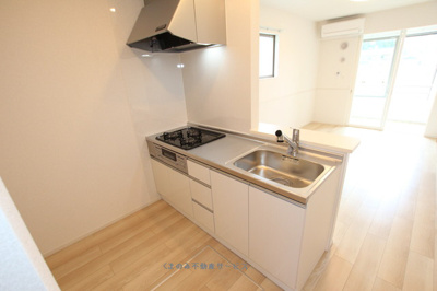 【キッチン】 | ソレアード花月 | きれいなキッチンです
ソレアード花月　104号室　2021/9/20撮影