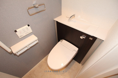 【トイレ】 | ソレアード花月 | トイレもきれいです
ソレアード花月　104号室　2021/9/20撮影