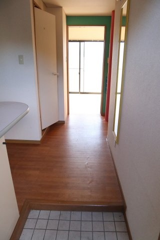 ナースヒル青華の玄関