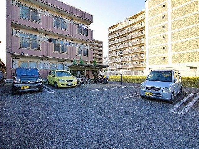 ビランチャの駐車場