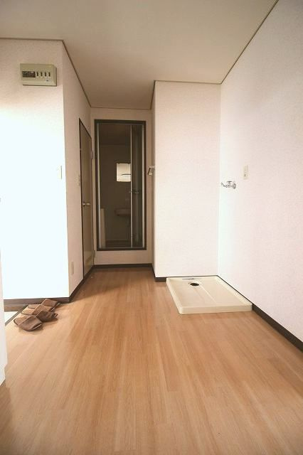 長崎ハイツの内装|過ごしやすい室内です
※間取り反転の場合あり、内装が若干異なる場合がございます