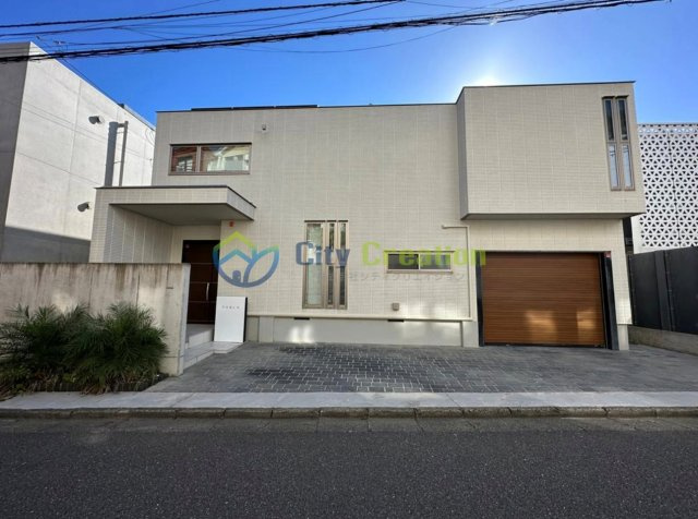 鎌倉市七里ガ浜　オーシャンビューの大型リゾート住宅の外観