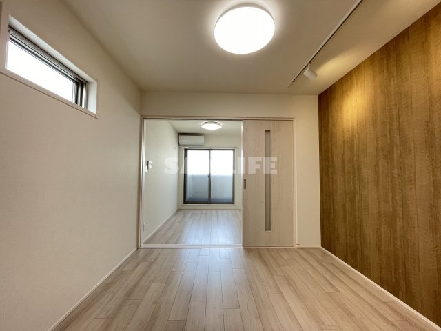 フジパレス八戸ノ里Ⅲ番館の居間・リビング