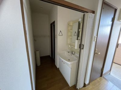 【洗面所】 | コーポラスライト