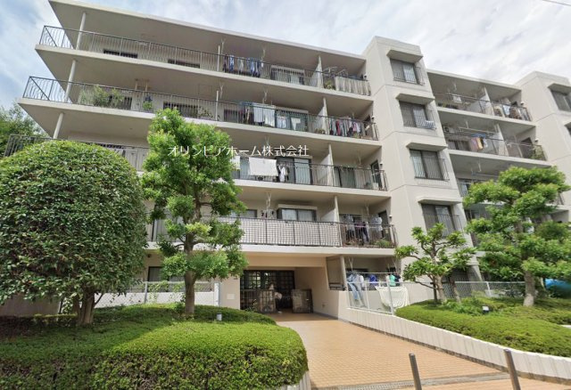 百花園パークファミリア　専用庭付　リ　ノベーションの外観