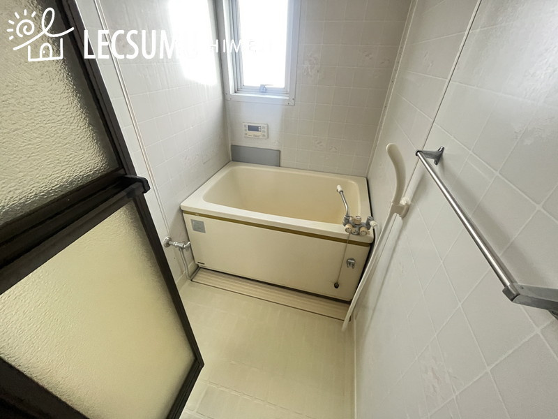 ローレルハイツ姫路天満B棟の浴室