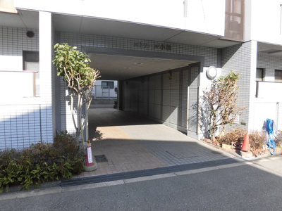 【エントランス】 | エトワール小松 | 綺麗なエントランスです。