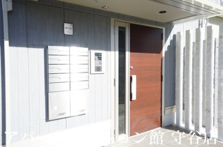 【エントランス】