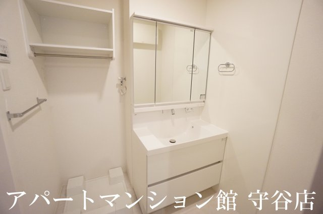 Kroneの独立洗面台