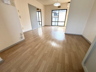 【居間・リビング】 | ビーライン蔵王 | LDK12帖