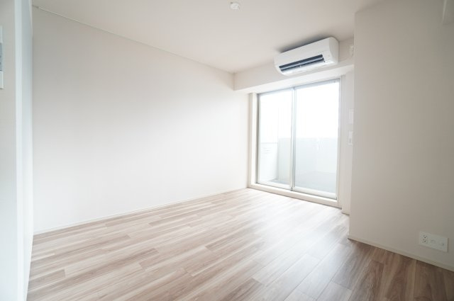 【居間・リビング】 | プライムメゾン千葉新町 | ※同物件・同タイプの写真です。