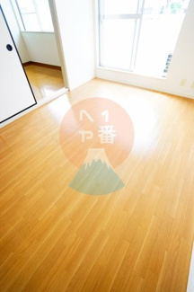 【その他】 | コート城山 | お部屋は6帖です。