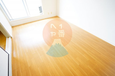 【その他】 | コート城山 | お部屋は6帖です。