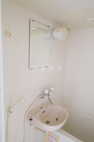 レオパレスフロイデンルーフの洗面所