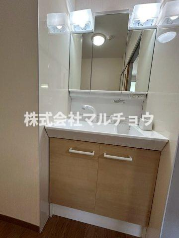 衣笠キャスルハイツの洗面所|忙しい朝には欠かせない洗面所です