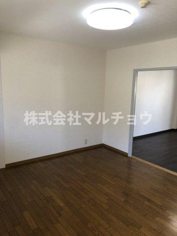 衣笠キャスルハイツの居間・リビング|ゆったり過ごせる居間です