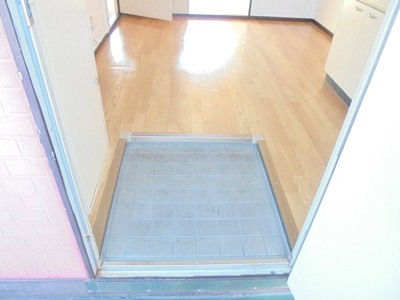 【エントランス】 | ファミール佐藤