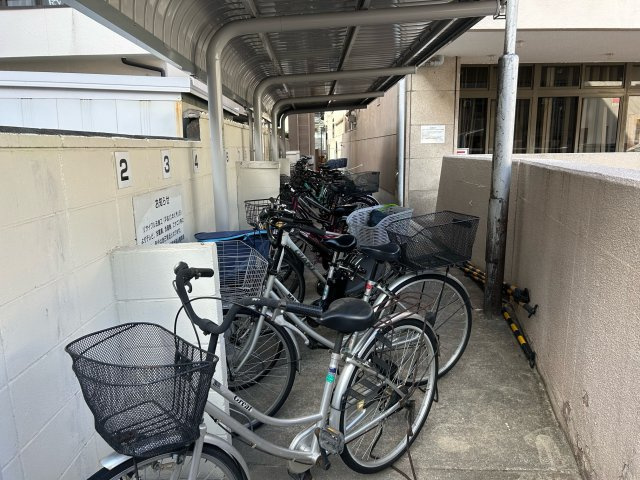【駐輪場】の画像