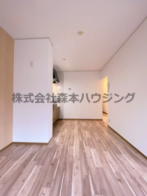 【居間・リビング】 | 　コスモコート東 | ゆったりした居間です