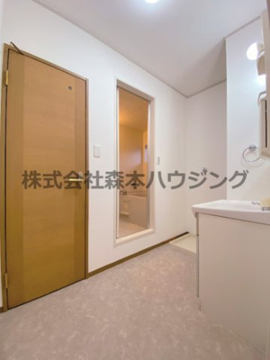 【洗面所】 | 　コスモコート東 | 使いやすい洗面所です