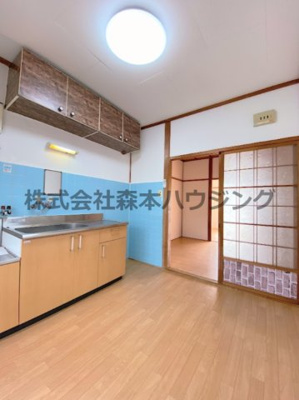 【居間・リビング】 | 　緑町マンション | ゆったりとした居間です