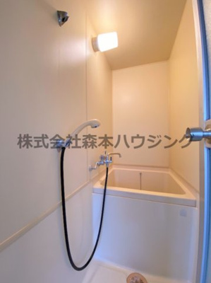 【浴室】 | 　緑町マンション | 日々の疲れを癒すお風呂付です