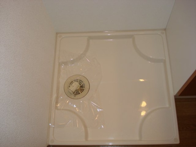 【その他】 | メゾン・ルミナスⅢ | 室内洗濯機置場（イメージ）