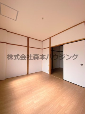 【寝室】 | 　緑町マンション | 落ち着いて過ごせるお部屋なので、寝室にいかがでしょうか