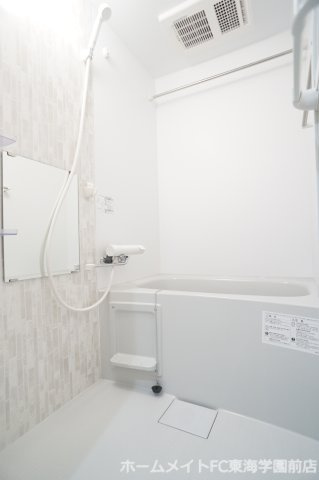 ADC光の森パピーズの浴室