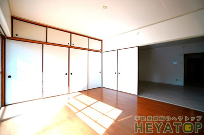 【内装】 | 浅井ハイツ | 洋室８帖（同仕様写真）