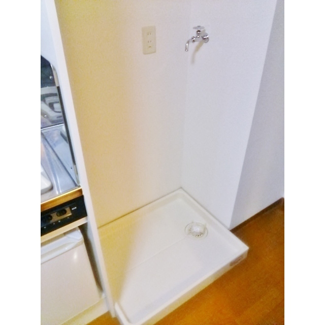 第五松波ビル東館のその他|室内洗濯機置き場