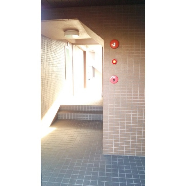 第五松波ビル東館のエントランス|エントランス