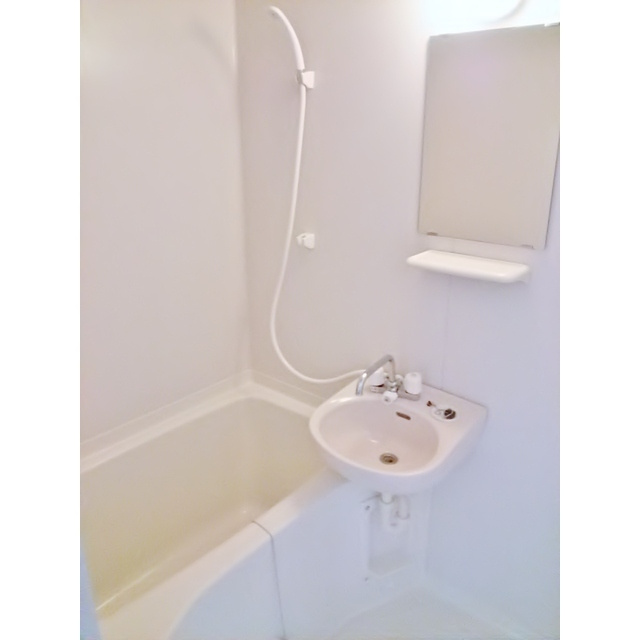 第五松波ビル東館の浴室