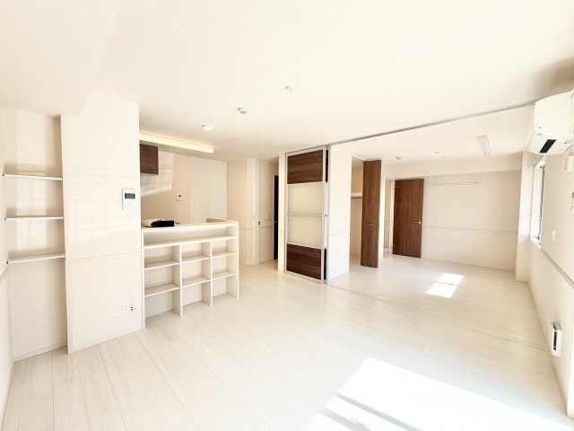 コーポスカイHの居間・リビング