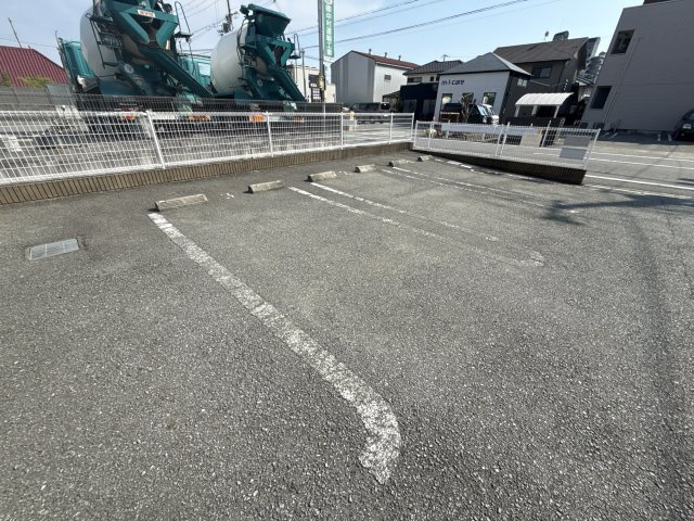 メゾン・ド・グラースＡの駐車場
