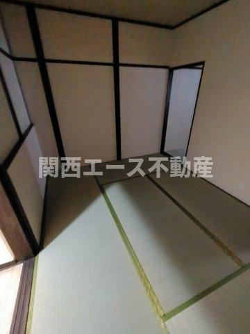  | 梅里園