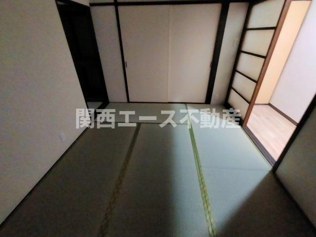  | 梅里園