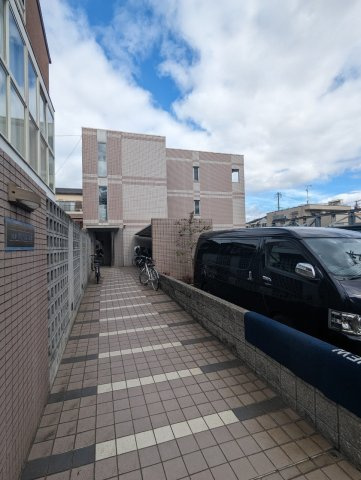 ニューロイヤル光進の外観