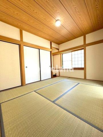 岩出市中島戸建の和室