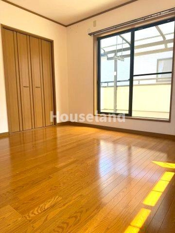 岩出市中島戸建の洋室