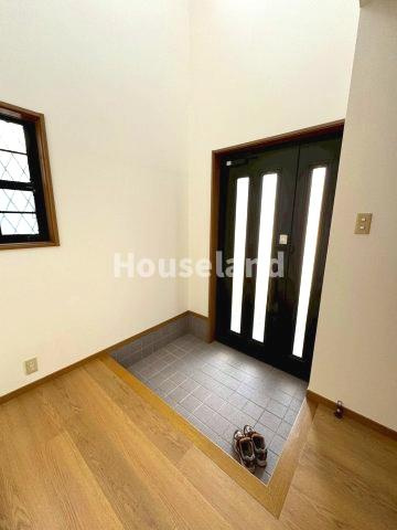 岩出市中島戸建の玄関