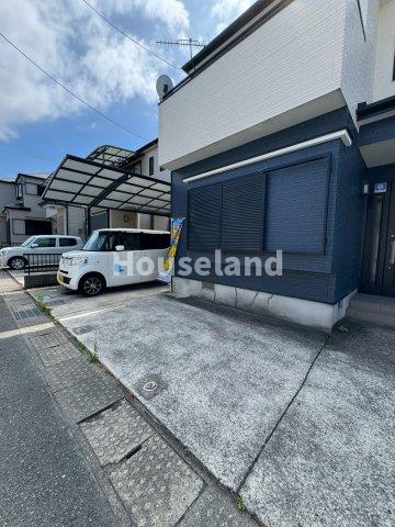 岩出市中島戸建の駐車場