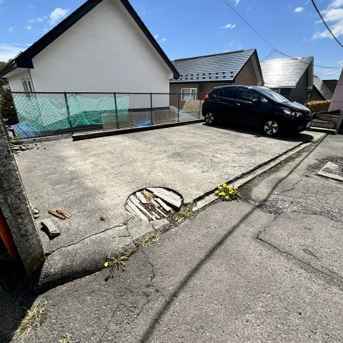 サイレントビレッジの駐車場