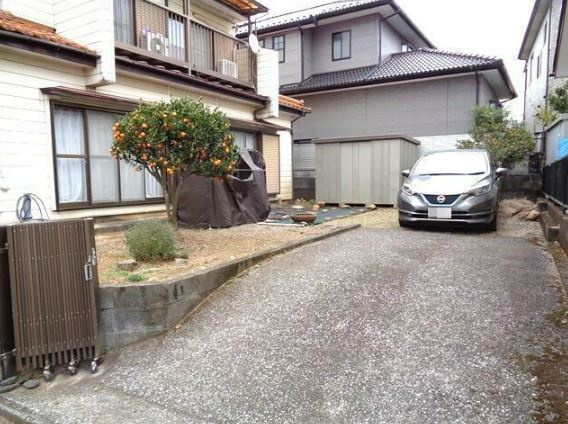 【中古】比企郡鳩山町赤沼中古住宅の駐車場|駐車場です