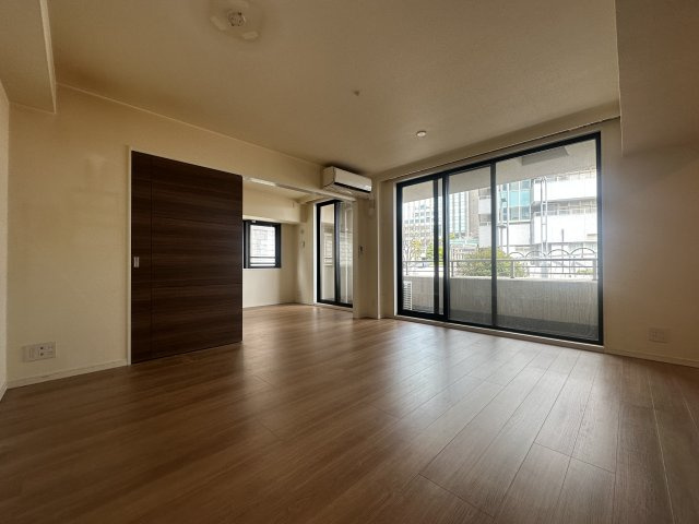 プレシス八丁堀リバーフロントの居間・リビング