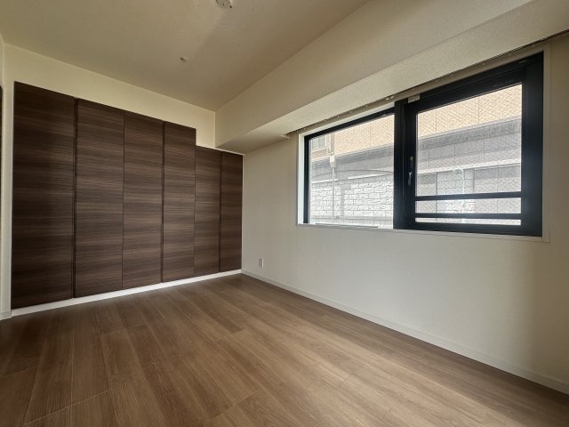 プレシス八丁堀リバーフロントの洋室