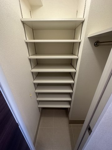 プレシス八丁堀リバーフロントの収納