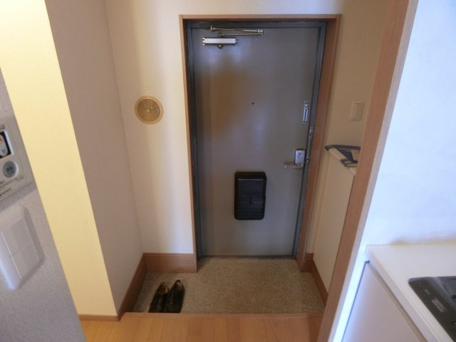 フェリースふかざわの玄関