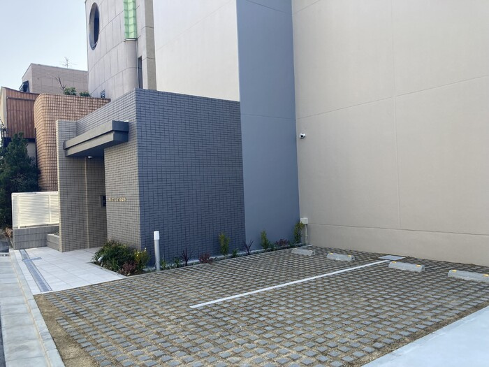 M'sマンション長栄寺のエントランス