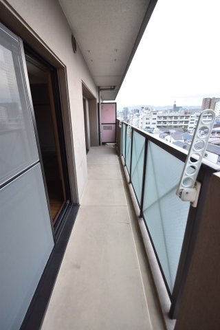 大阪市城東区今福西３丁目の賃貸マンションのバルコニー